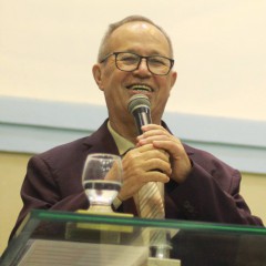 Pr. Eliude Fernandes